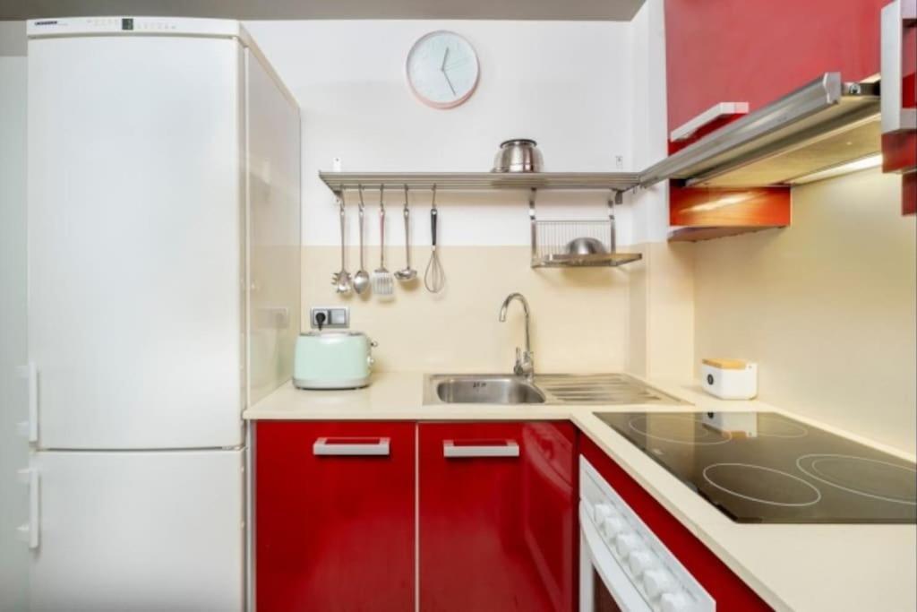 Acogedor Apartamento Cerca Del Casco Antiguo Girona Zewnętrze zdjęcie